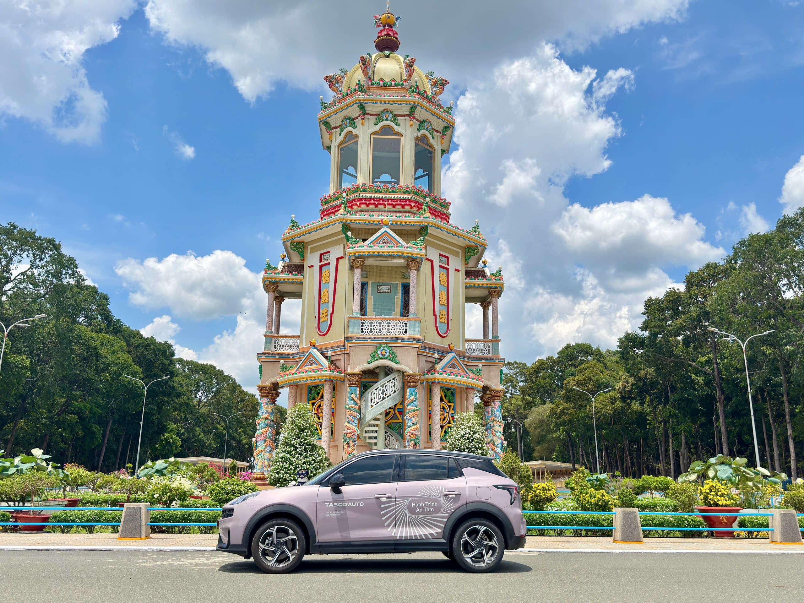 Hành trình An tâm - Một năm với muôn miền ký ức - Tasco Auto